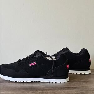 FILA Women's  Cress Casual Lace Up  Sneakers Size 6.5  Black Pink NWT
